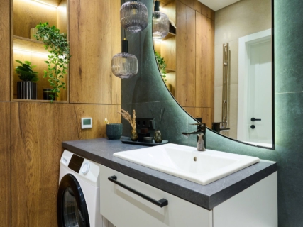 Łazienka 2m2 z pralką – jak urządzić? Poradnik